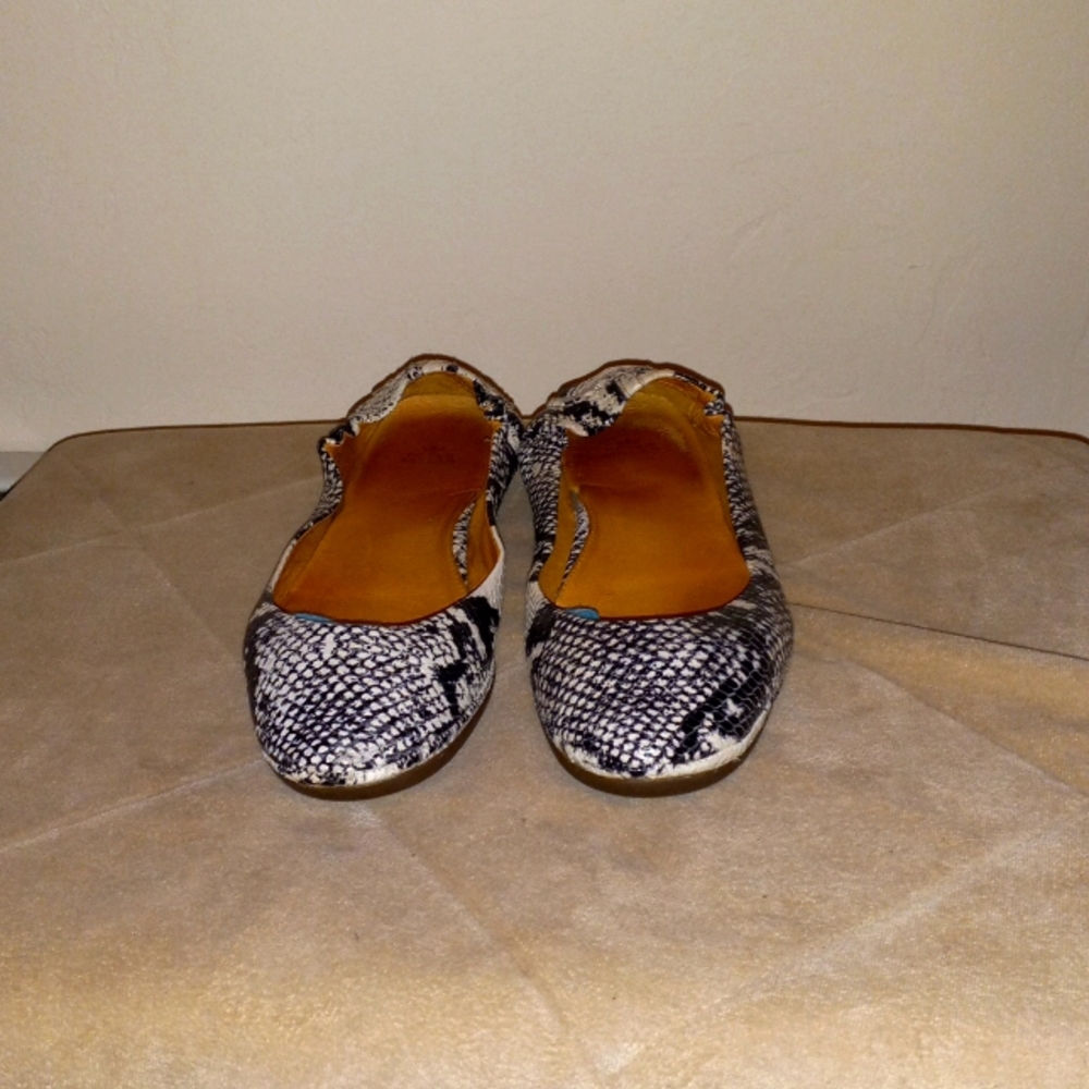 Peter Millar Anaconda flats sz 8.5 M